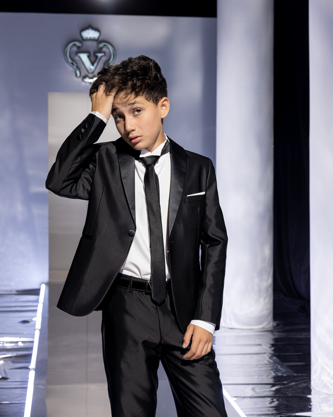 Shiny Lapel Formal Suit Set