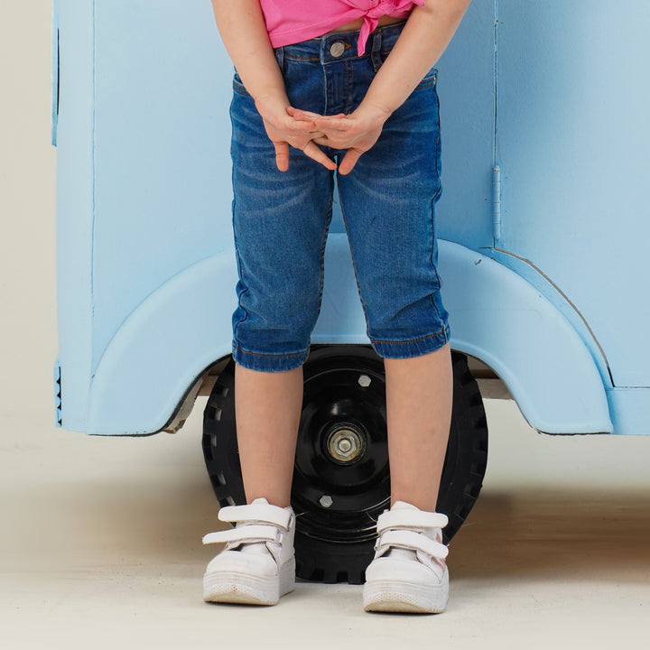 Girls' Classic Medium-Wash Denim Capri Pants