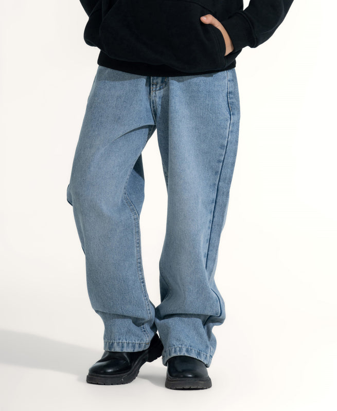 90s Wide-Leg Jeans