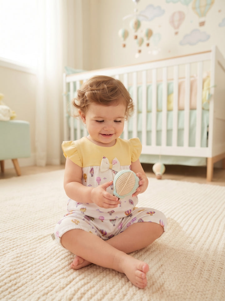 Baby Girl Flutter Sleeve Hot Air Balloon Print Romper with Bow Accent
