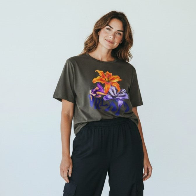 Dream Floral Graphic Crop Tee